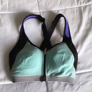 Sports bra